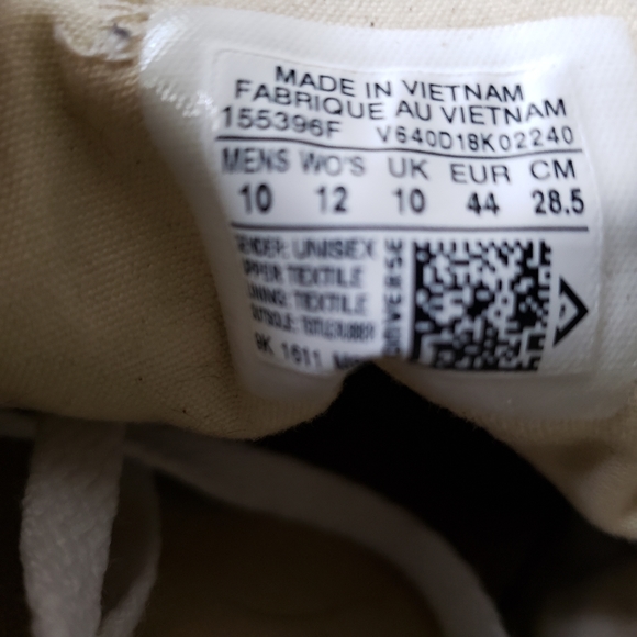 EUC CTAS Fresh Cyan/Magenta Glow/White low top kicks (10M; 12W) - Picture 4 of 8